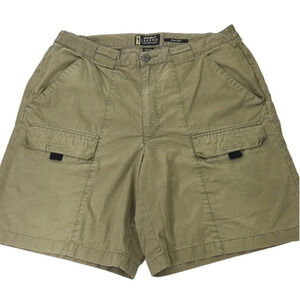 Eddie Bauer Men's Green  Legend Pack Short